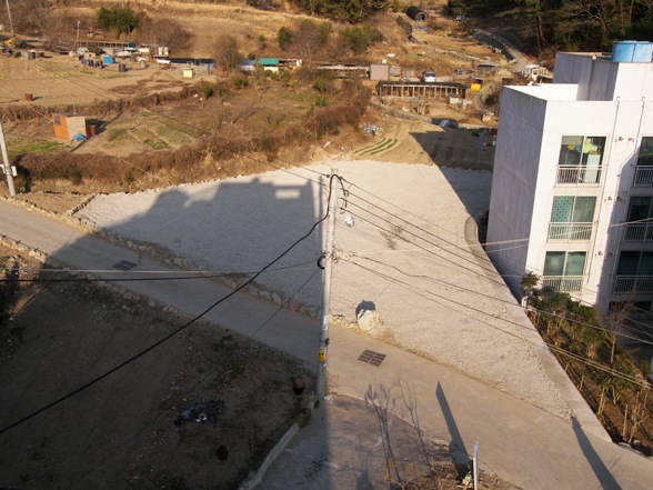 진우원룸 주차장 사진